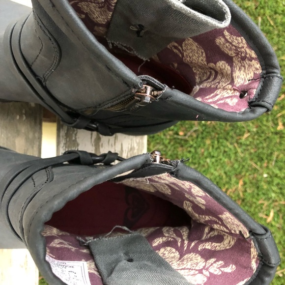 Cute Roxy Ankle Boots with fun detail! - Picture 5 of 6